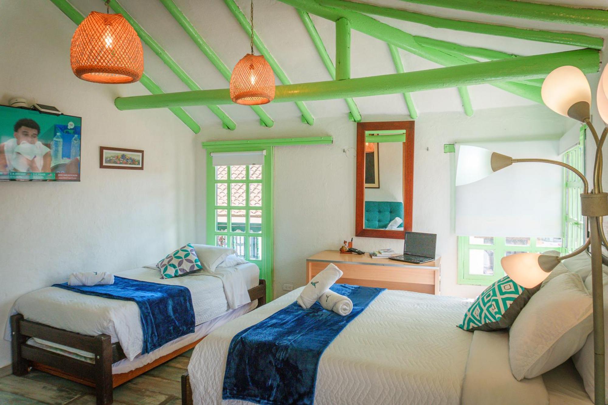 Apartamentos Y Habitaciones Le Colibri - 莱瓦镇 外观 照片