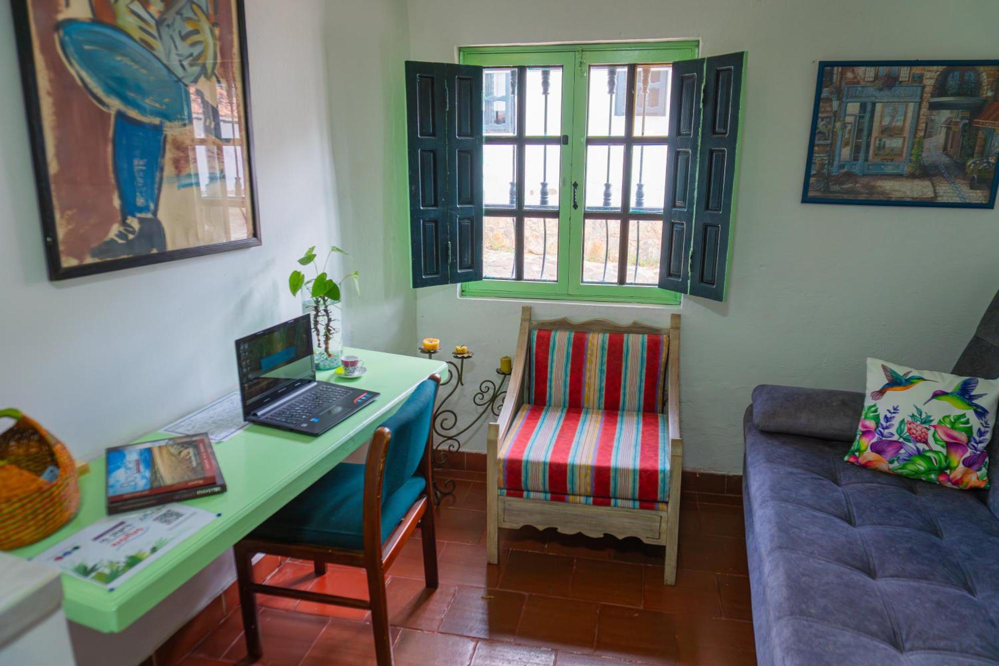 Apartamentos Y Habitaciones Le Colibri - 莱瓦镇 外观 照片