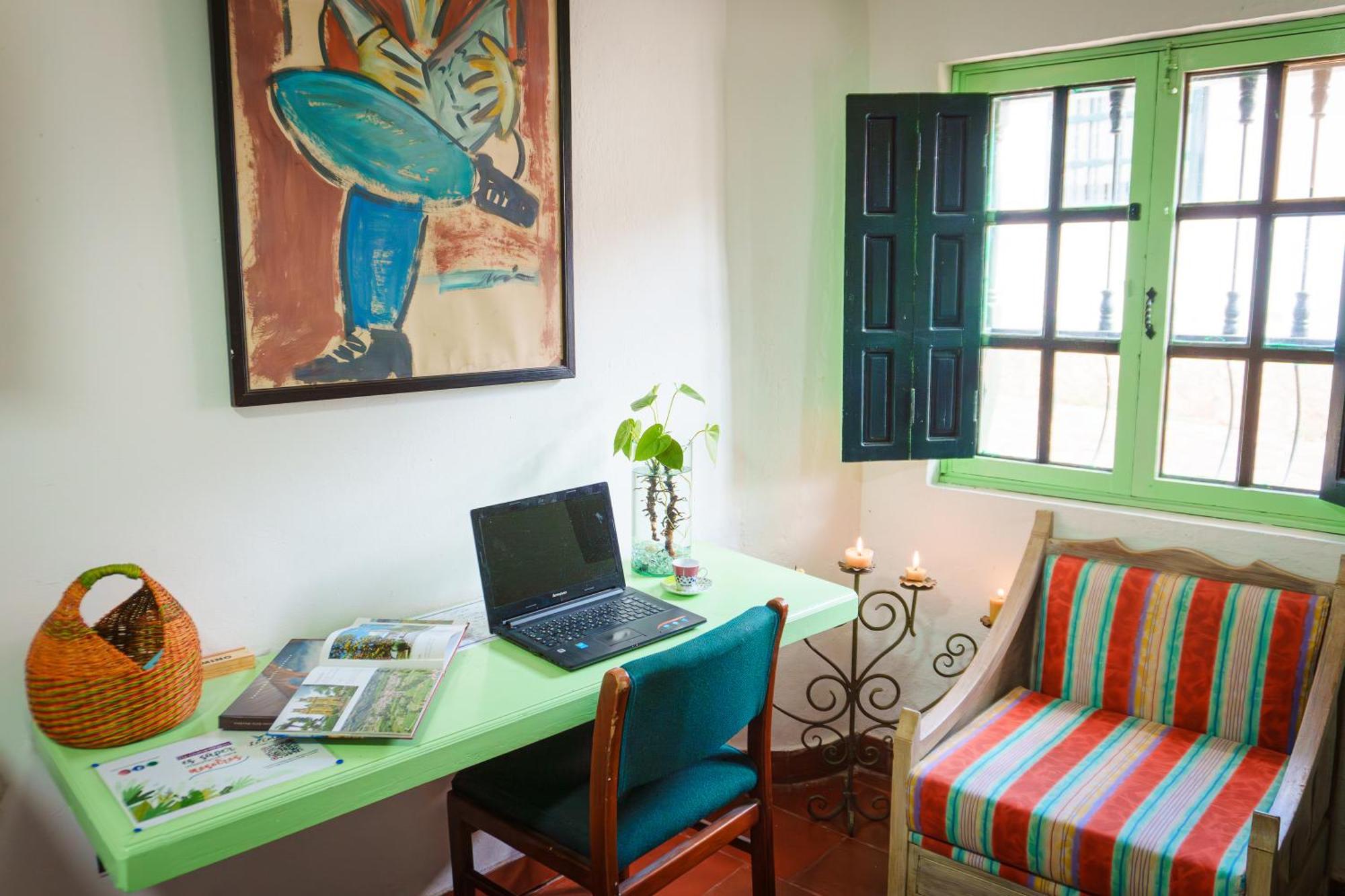 Apartamentos Y Habitaciones Le Colibri - 莱瓦镇 外观 照片