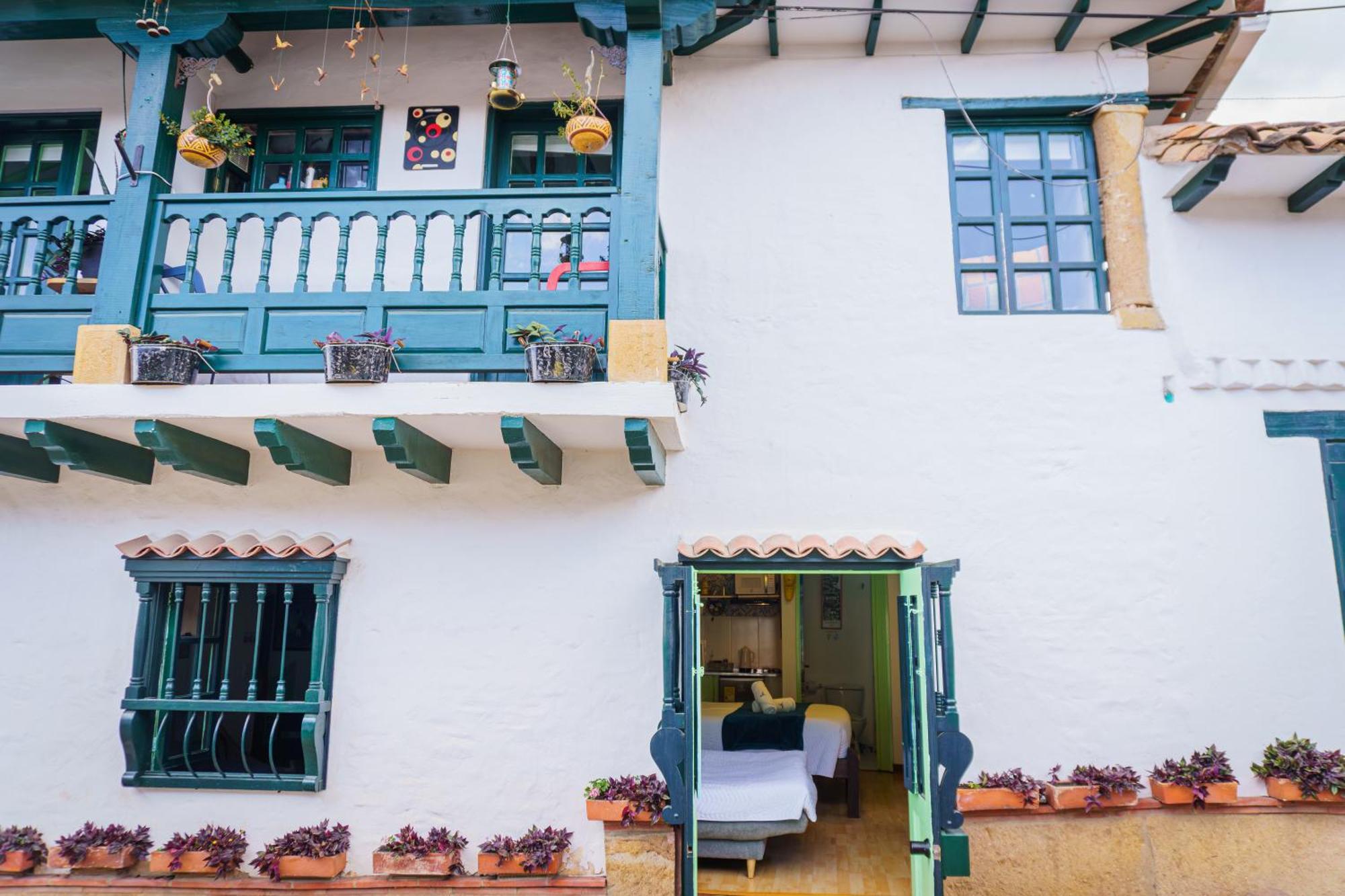 Apartamentos Y Habitaciones Le Colibri - 莱瓦镇 外观 照片