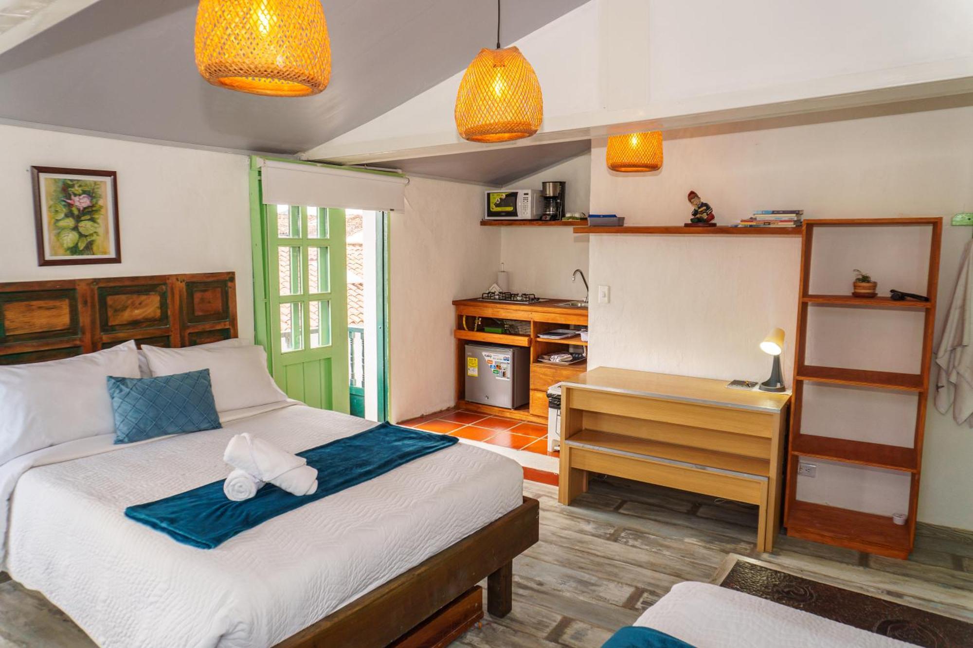 Apartamentos Y Habitaciones Le Colibri - 莱瓦镇 外观 照片