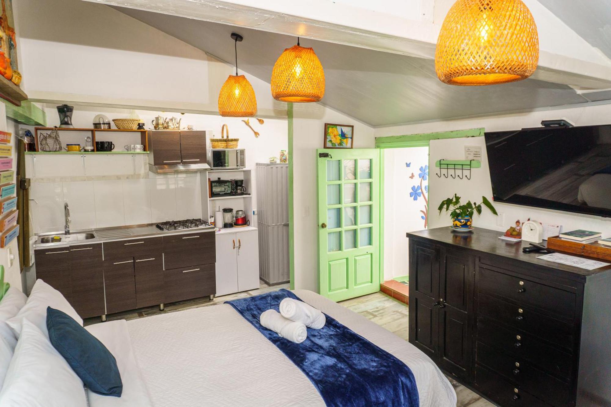 Apartamentos Y Habitaciones Le Colibri - 莱瓦镇 外观 照片